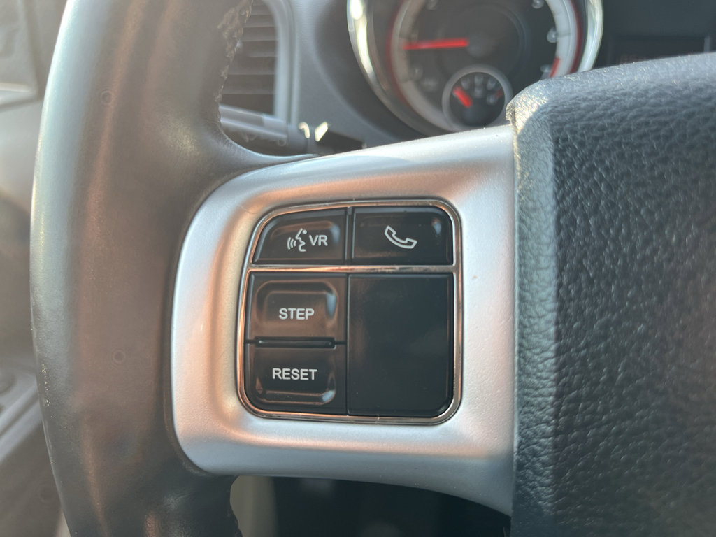 Used 2014 RAM C/V Tradesman w/ UConnect Hands-Free Group image 14