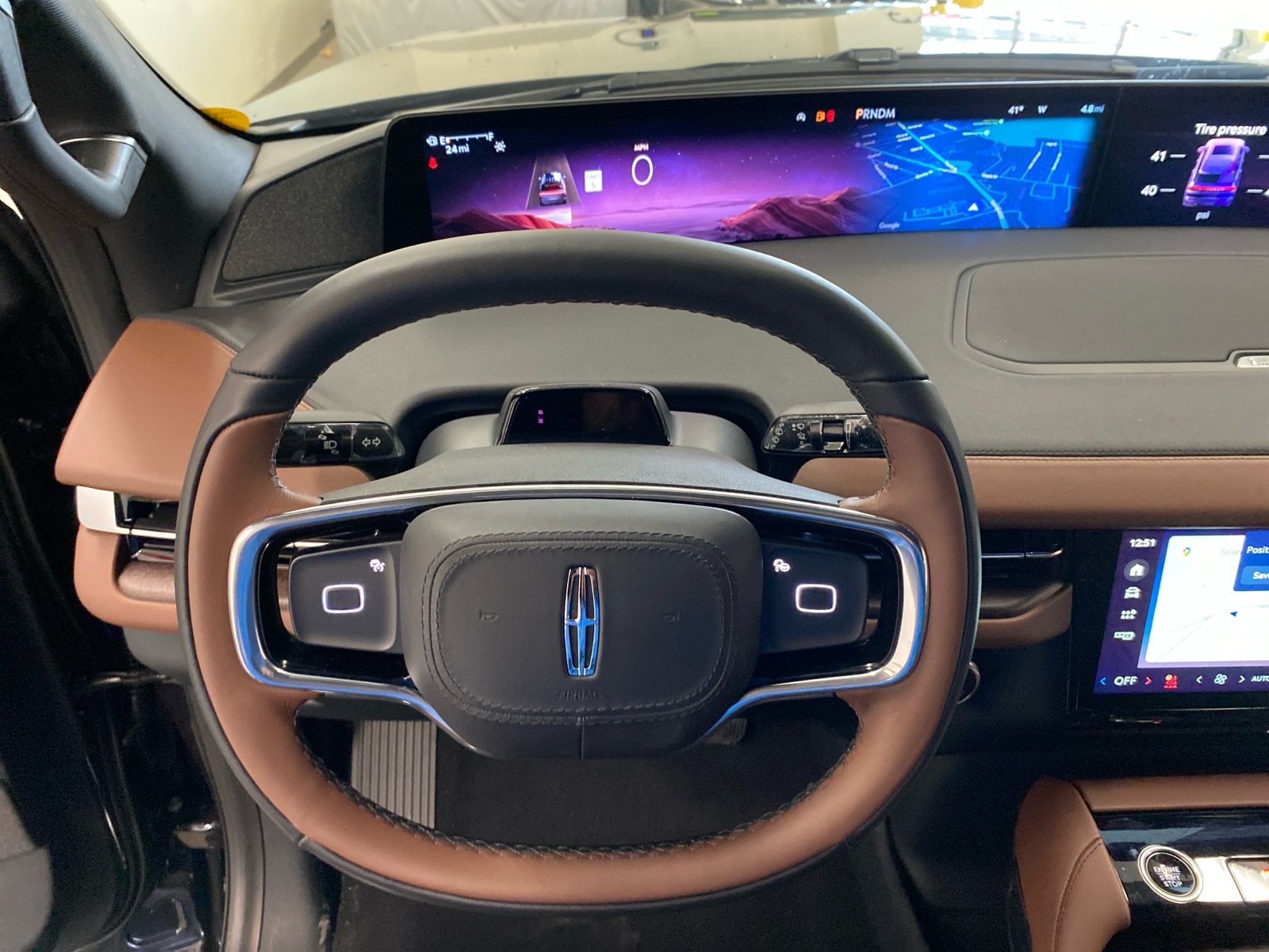 New 2026 Lincoln Navigator L Reserve AWD/4WD image 22