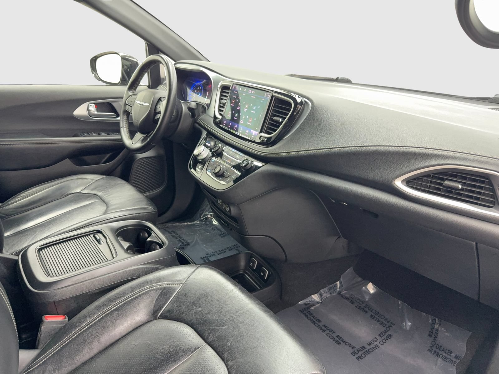 Used 2021 Chrysler Pacifica Touring-L w/ S Appearance Package FWD image 43