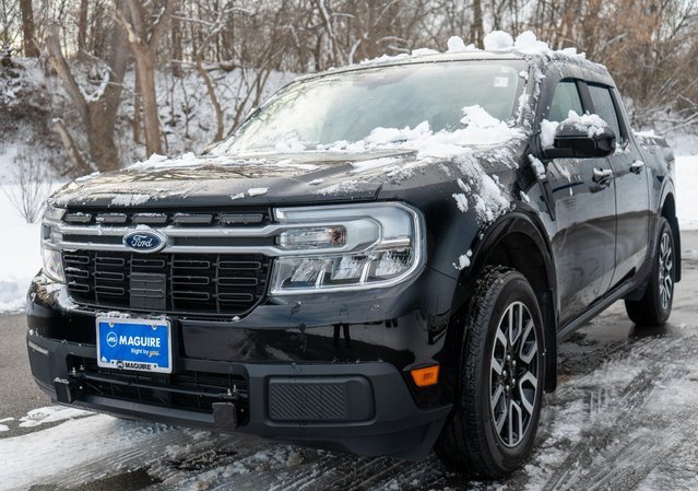 Used 2022 Ford Maverick Lariat w/ Lariat Luxury Package image 2