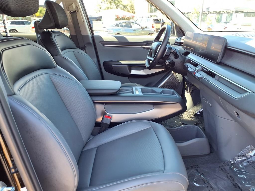 Certified 2024 Kia EV9 Light RWD image 7