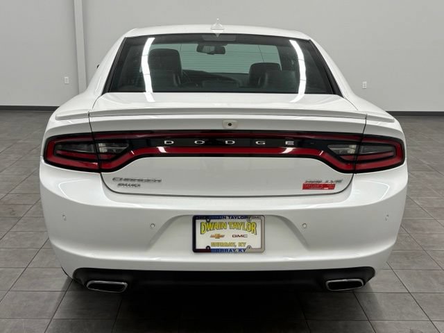 Used 2015 Dodge Charger SXT w/ AWD Plus Group image 3