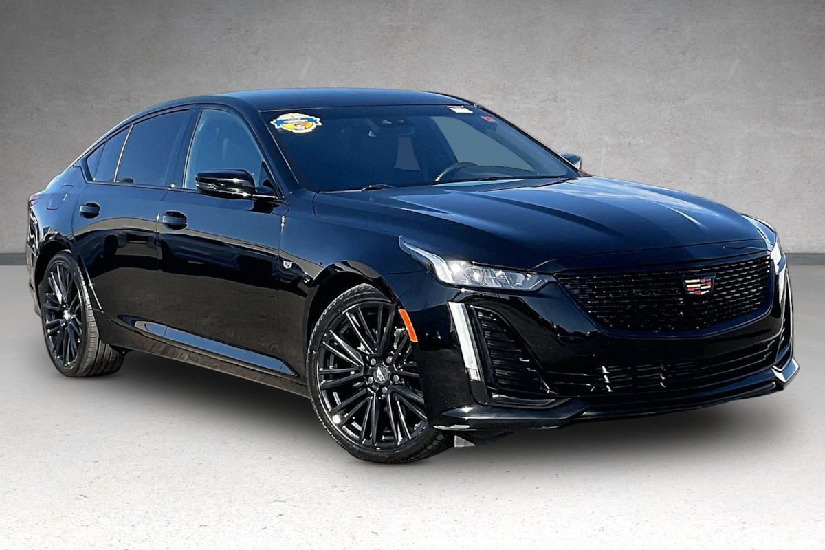 Used 2023 Cadillac CT5 Luxury RWD image 2