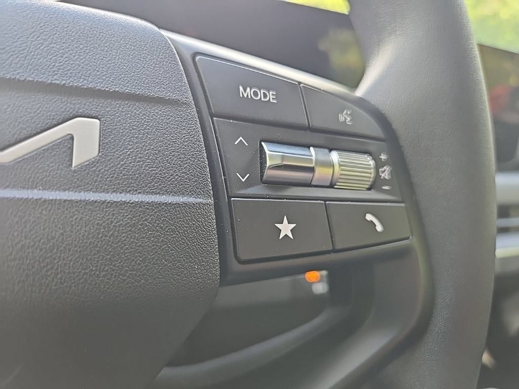 Certified 2025 Kia K4 FWD image 13