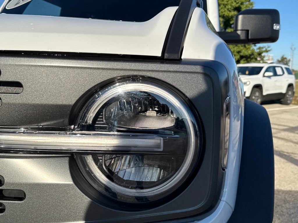 Used 2025 Ford Bronco Badlands image 9