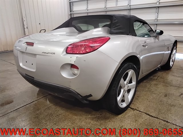Used 2006 Pontiac Solstice Convertible w/ Convenience Package RWD image 3