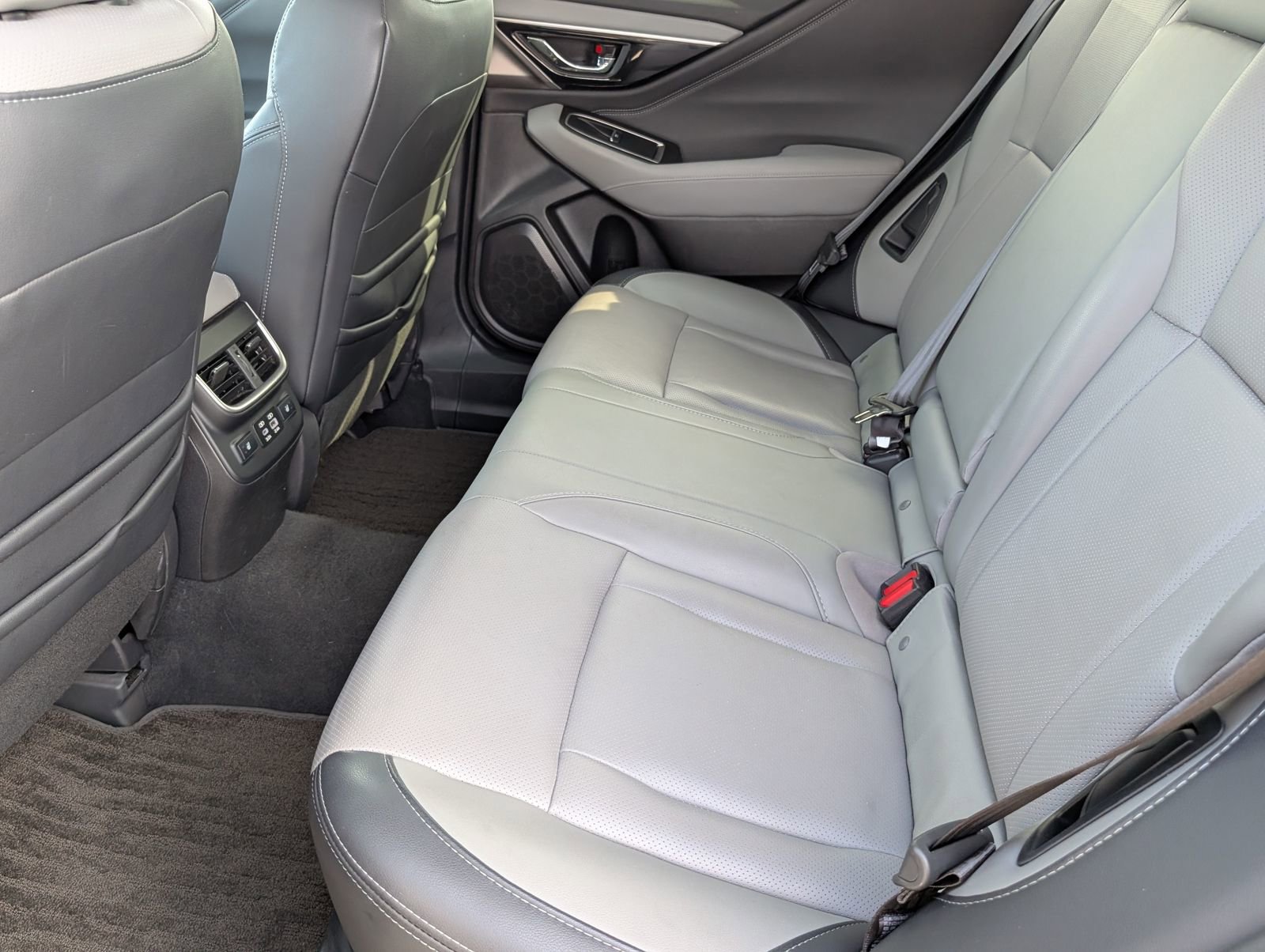 Used 2023 Subaru Outback Limited image 14