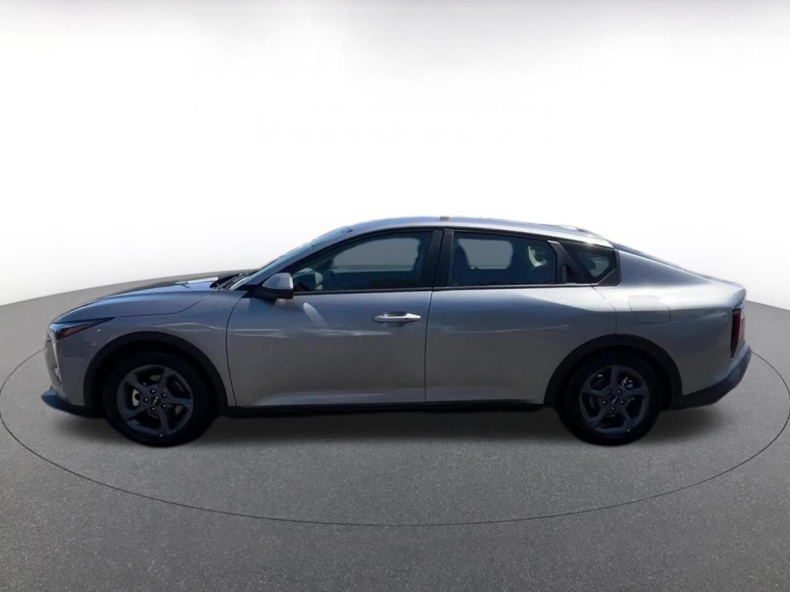 Used 2025 Kia K4 FWD image 9