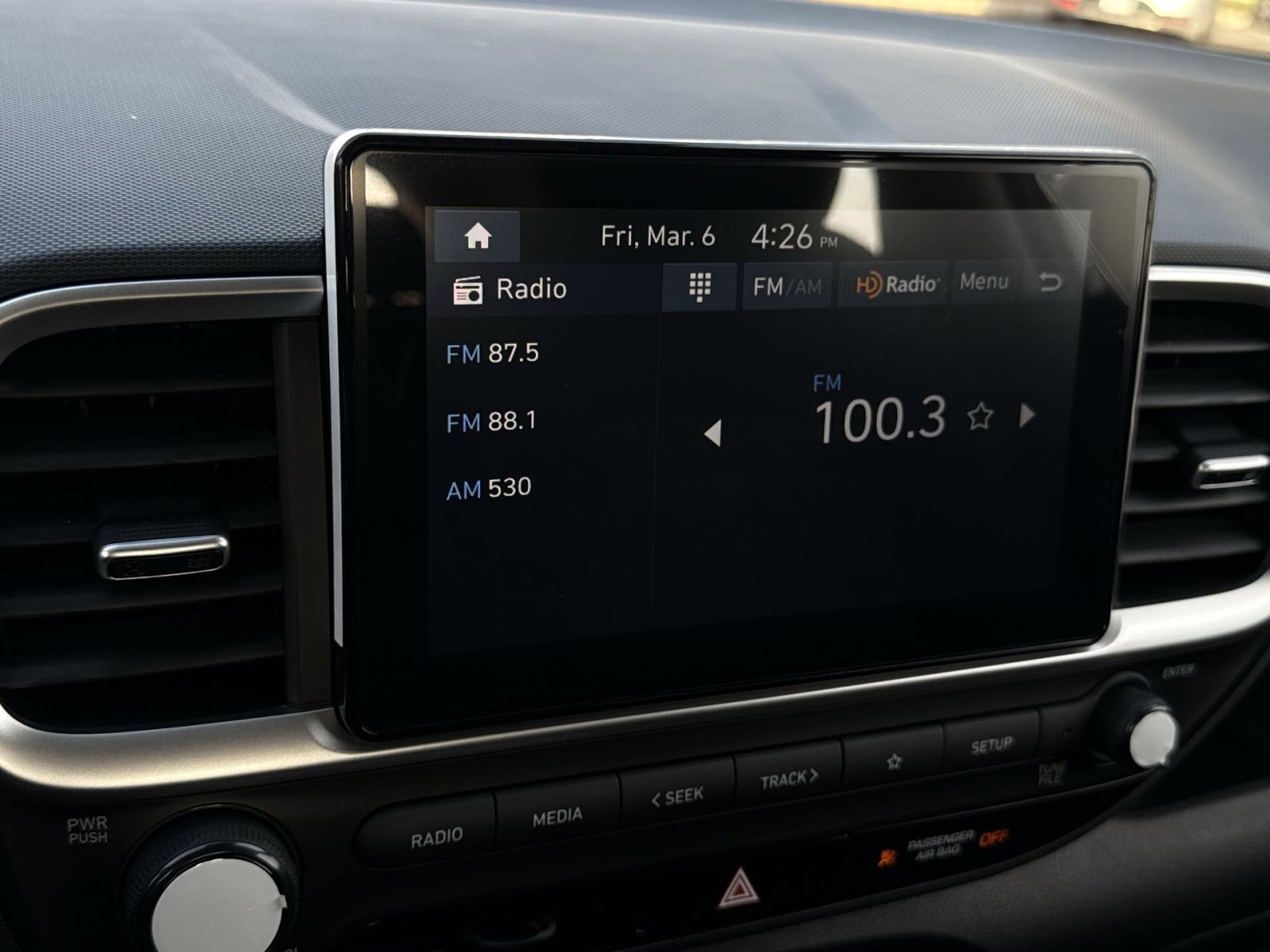 New 2026 Hyundai Venue SE image 18