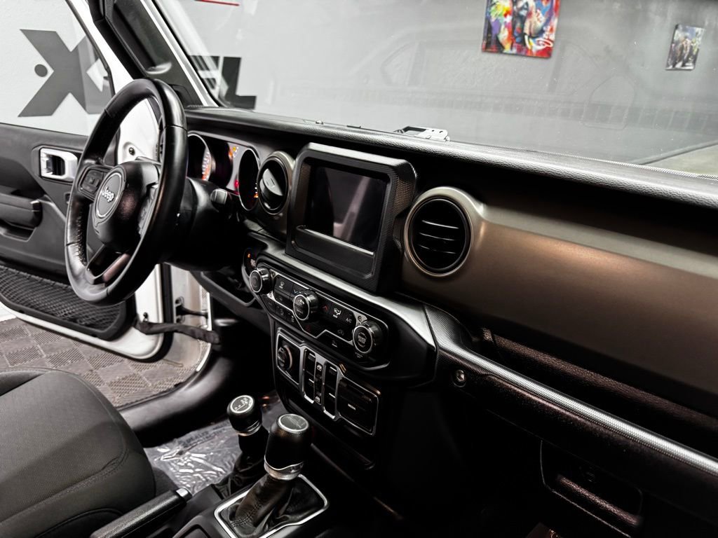 Used 2022 Jeep Gladiator Willys image 48