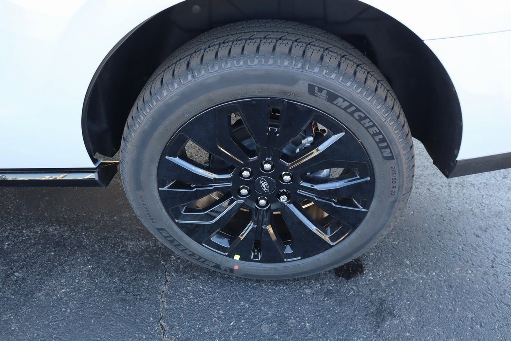 New 2025 Ford Expedition Platinum w/ Stealth Appearance Package image 20