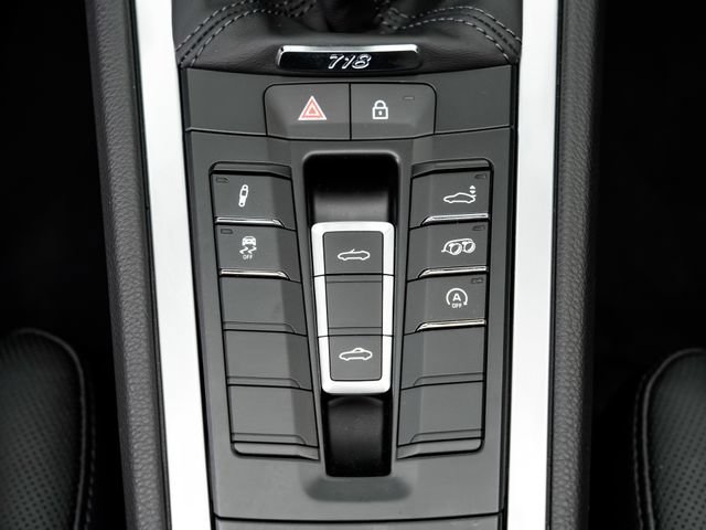 Certified 2024 Porsche 718 Boxster RWD image 22