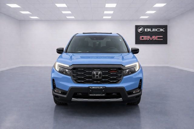 Used 2025 Honda Ridgeline TrailSport image 3