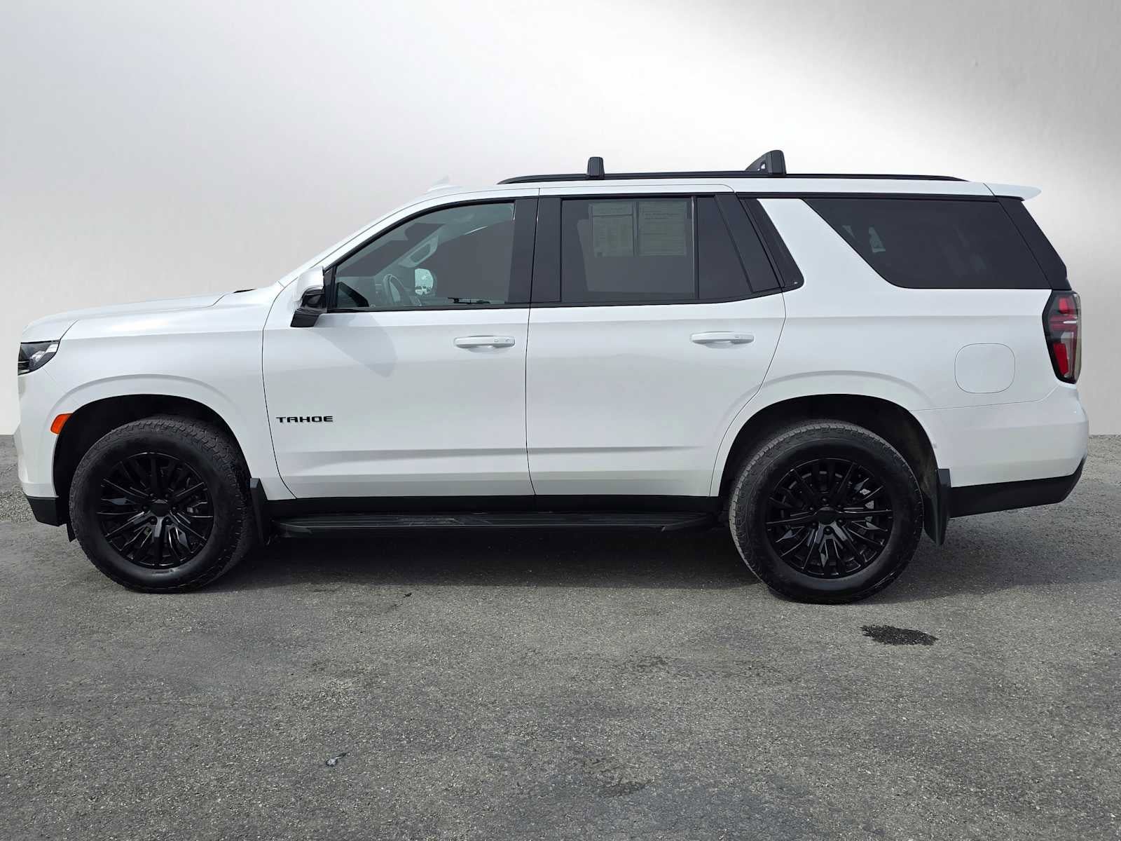Used 2024 Chevrolet Tahoe RST w/ Luxury Package AWD/4WD image 6