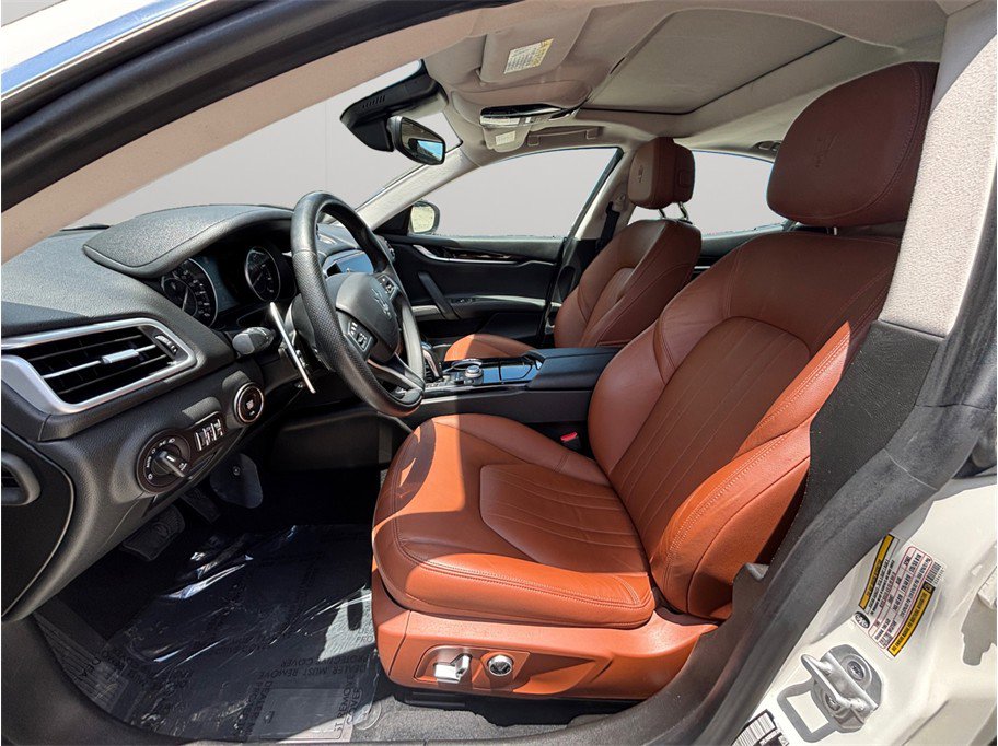 Used 2022 Maserati Ghibli Modena RWD image 2