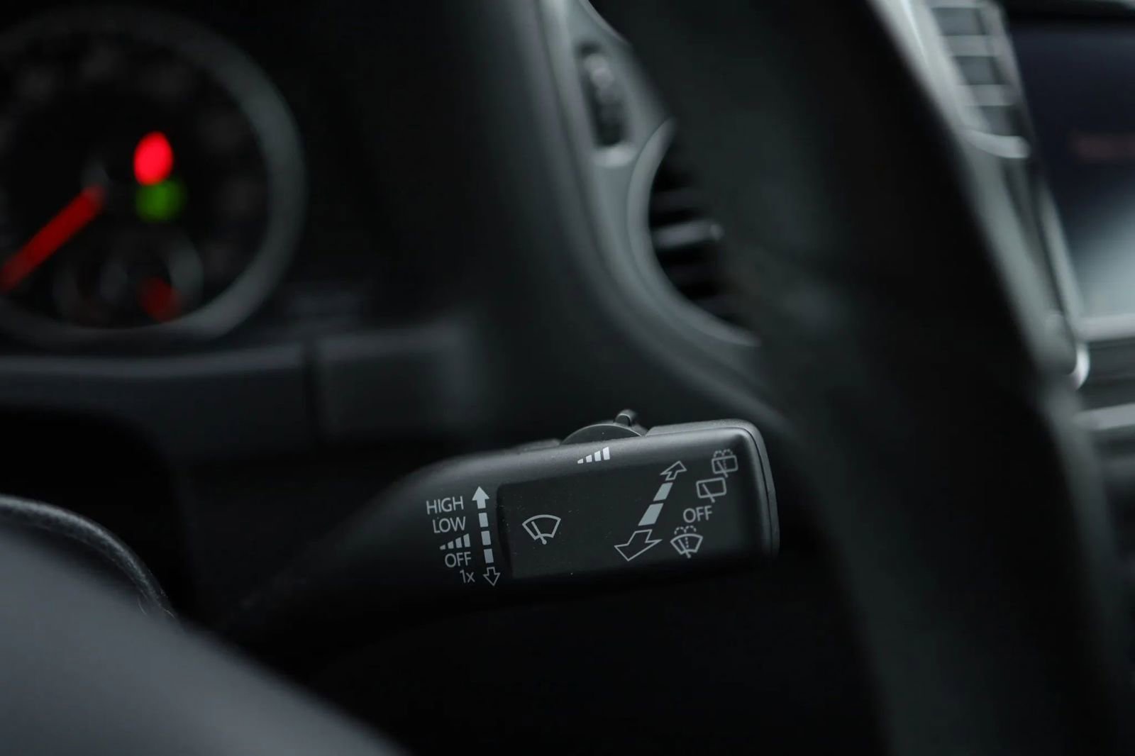 Used 2017 Volkswagen Tiguan S image 22