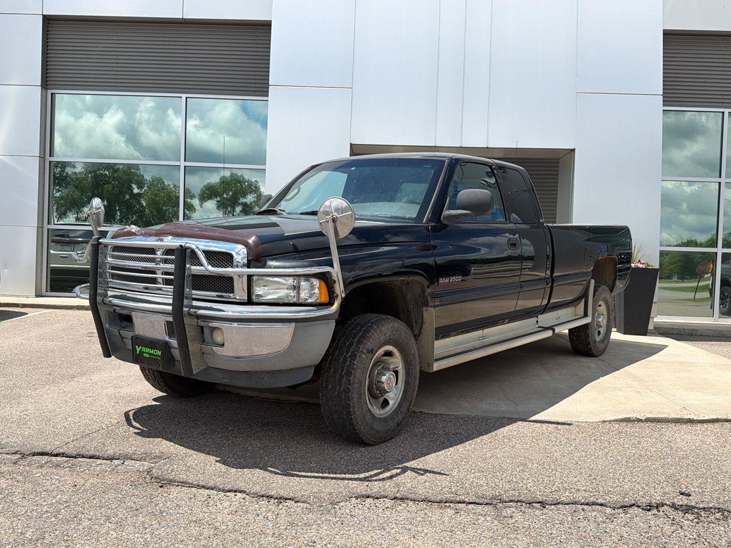 Used 1999 Dodge Ram 2500 Truck 4x4 Quad Cab image 1