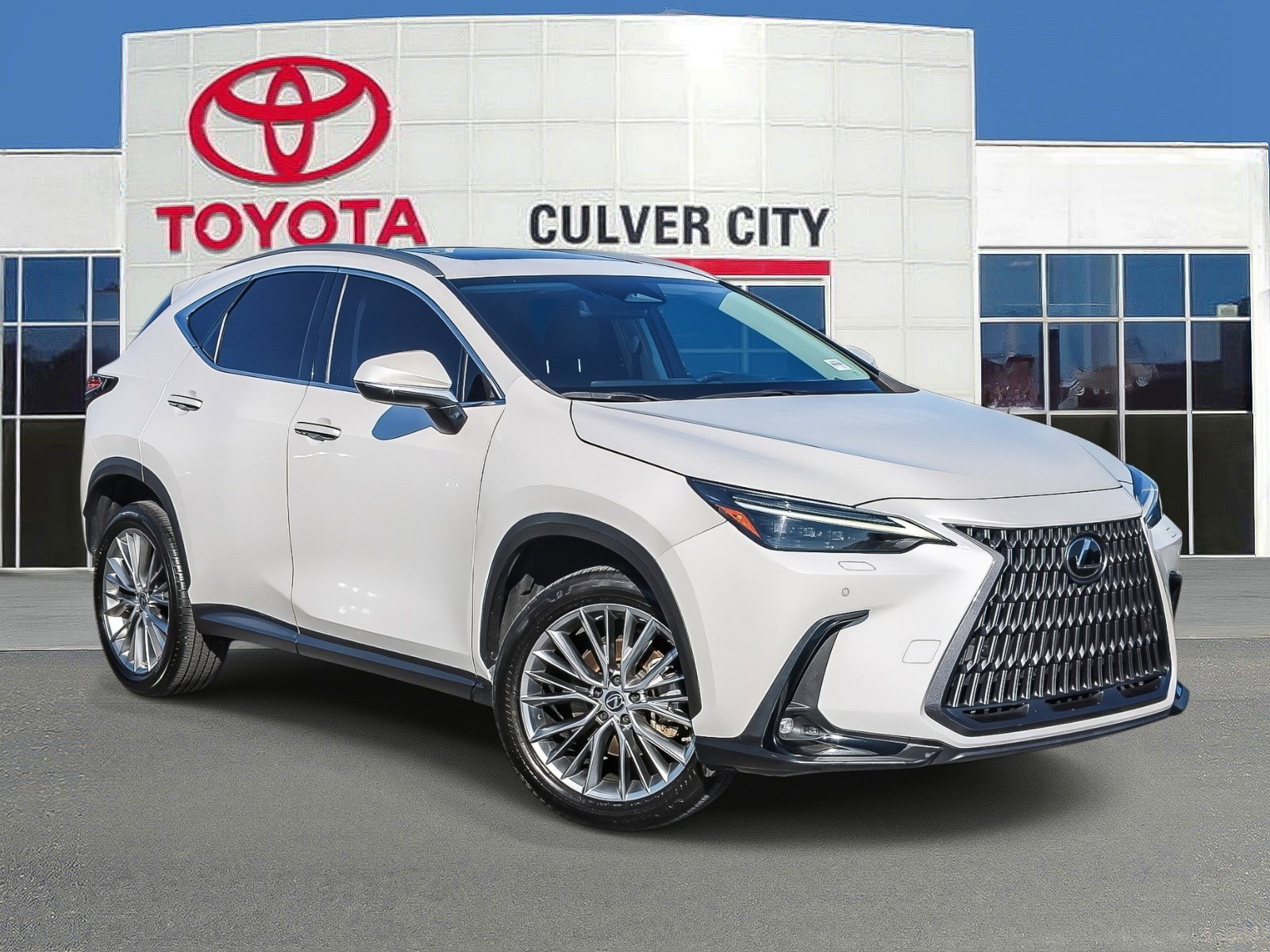 Used 2023 Lexus NX 300h AWD w/ Luxury Package