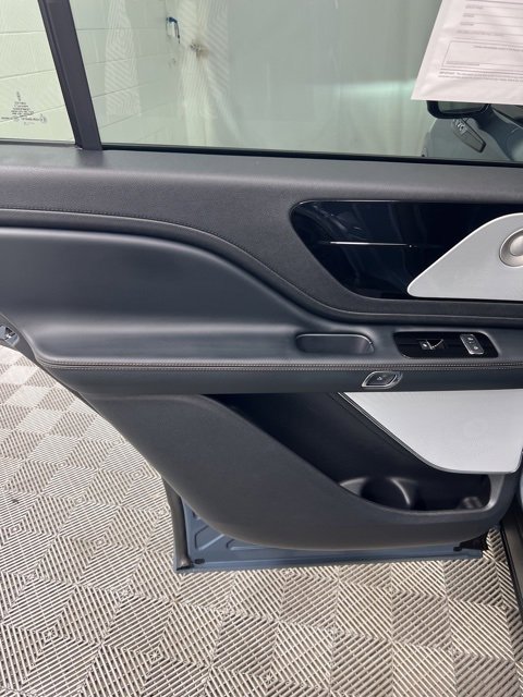 New 2025 Lincoln Aviator Reserve w/ Equipment Group 201A image 16