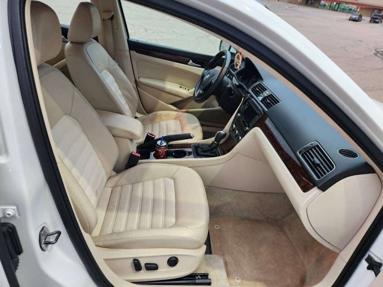Used 2013 Volkswagen Passat 2.5 SEL Premium FWD image 20