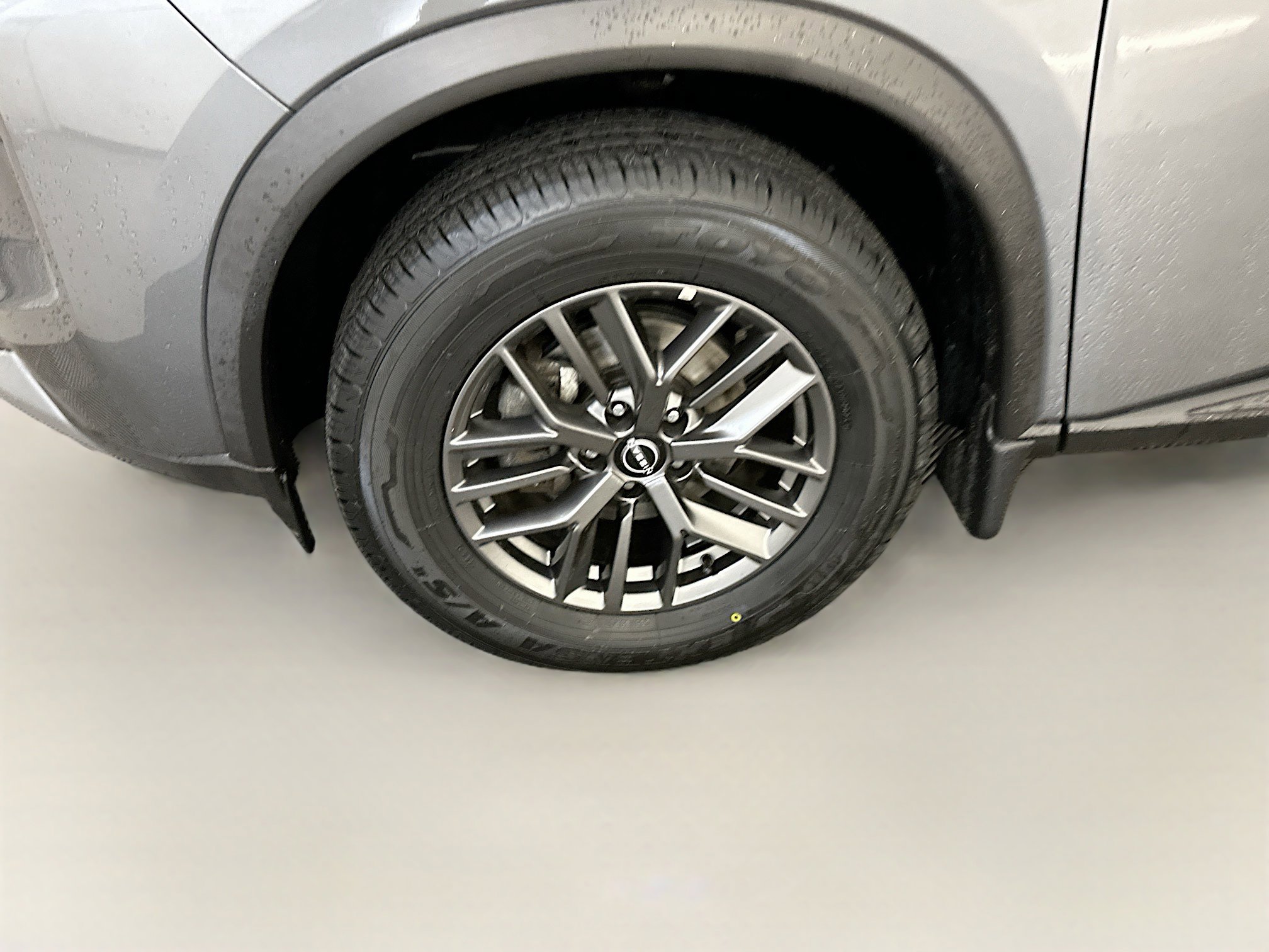 Used 2023 Nissan Rogue S AWD/4WD image 11