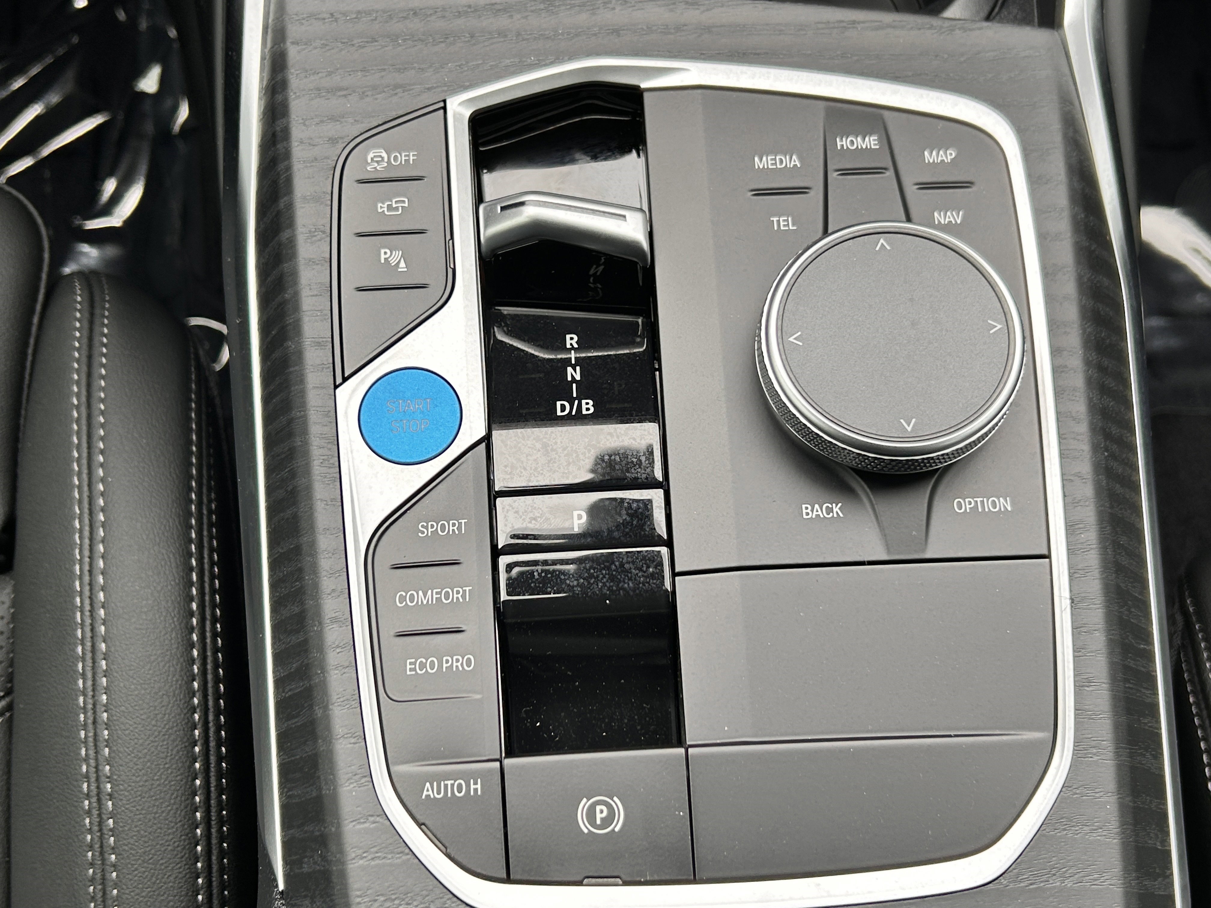 Used 2026 BMW i4 eDrive40 w/ Parking Assistance Package image 14