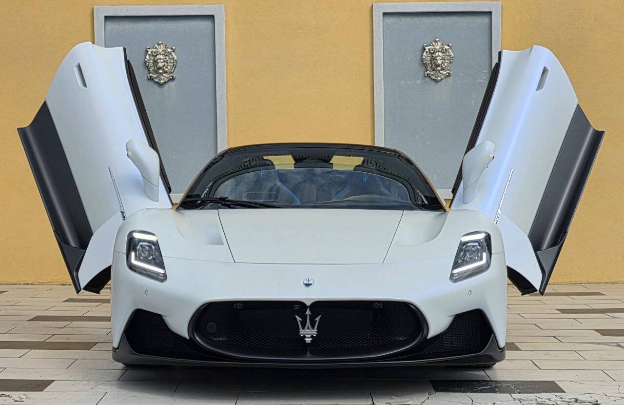 Used 2024 Maserati MC20 Cielo RWD image 20