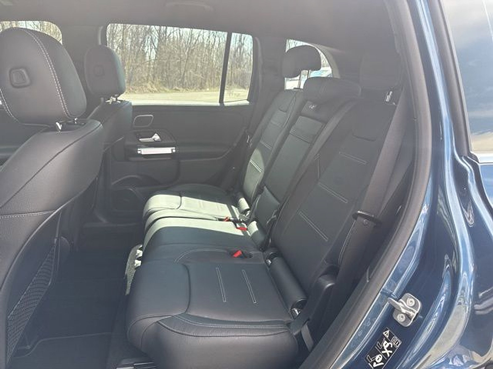 Used 2023 Mercedes-Benz GLB 35 AMG 4MATIC image 5