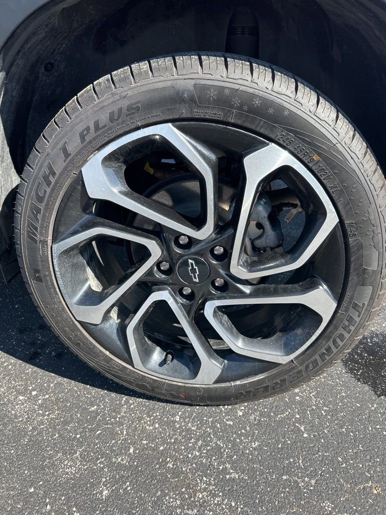 Used 2024 Chevrolet Trax RS w/ Sunroof Package image 7