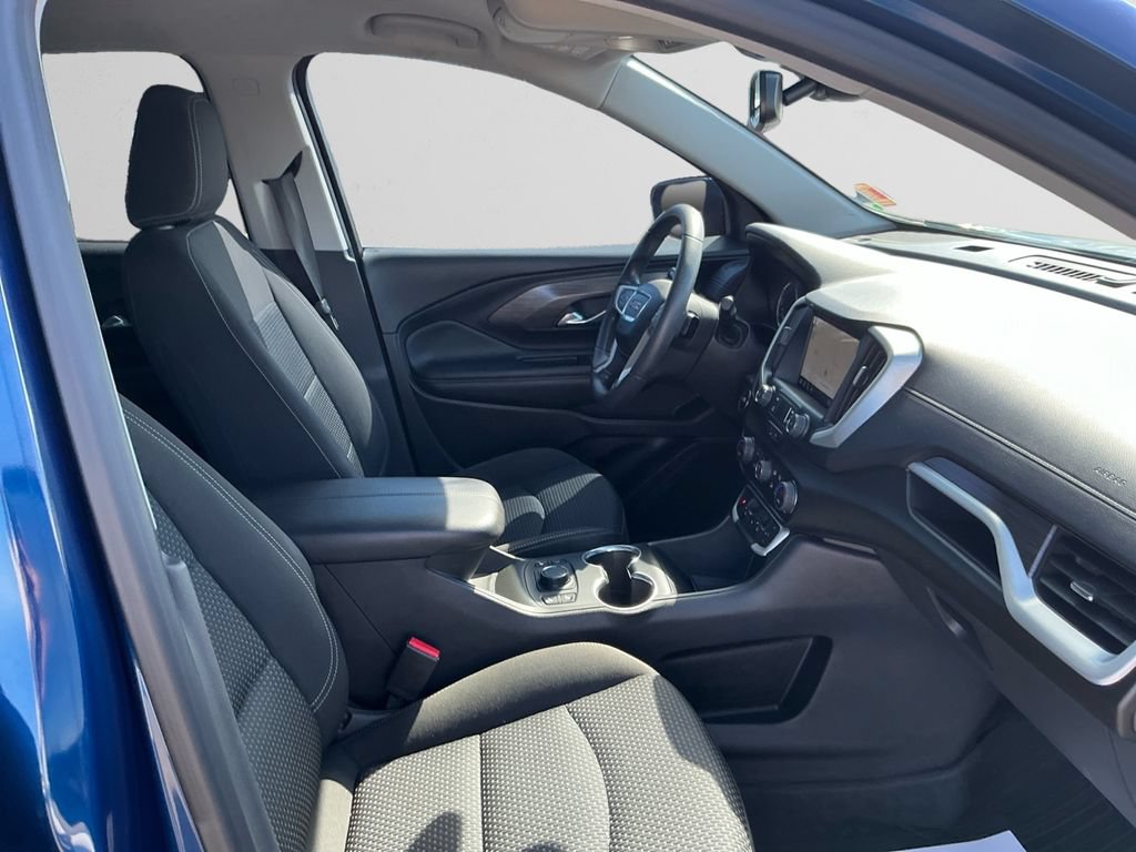 Used 2022 GMC Terrain SLE w/ Driver Convenience Package AWD/4WD image 15
