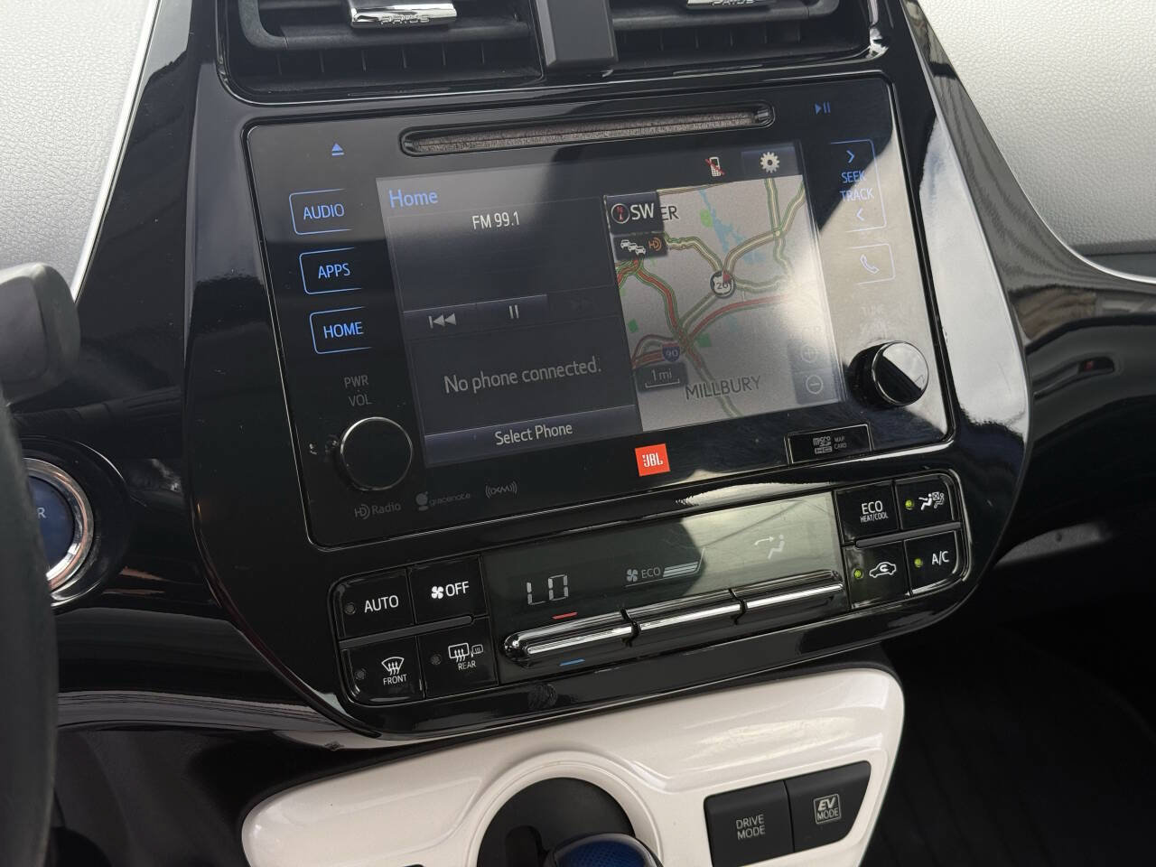 Used 2016 Toyota Prius Four w/ Advanced Technology Package FWD image 21