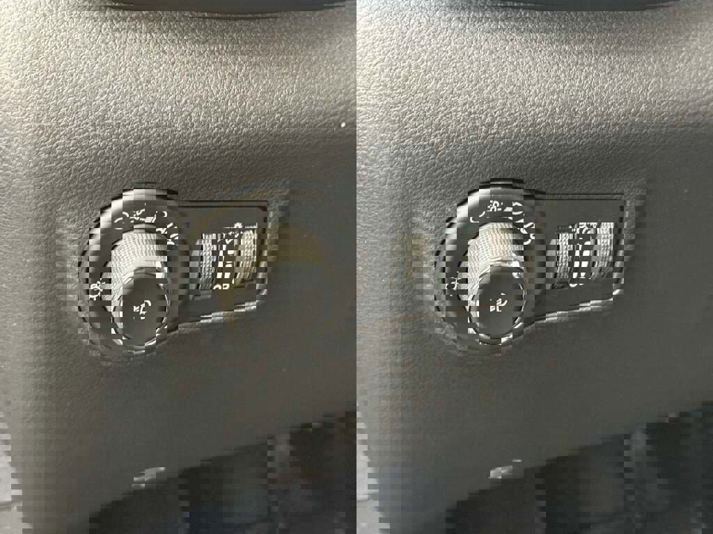 New 2026 Jeep Compass Limited image 27