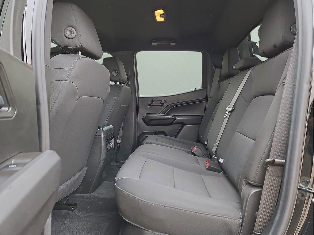 Used 2025 Chevrolet Colorado Trail Boss w/ Midnight Edition image 13