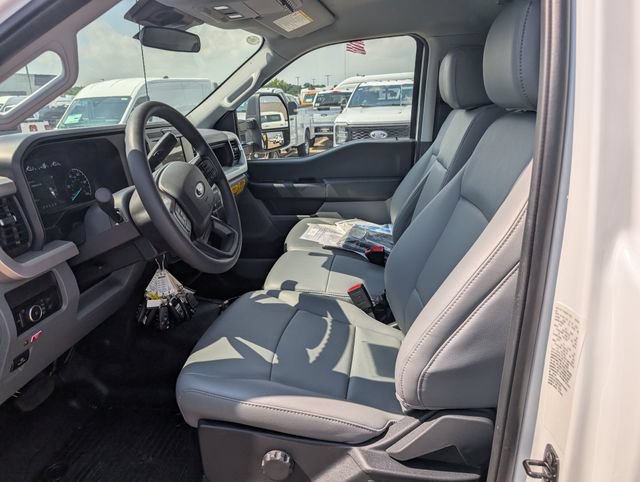 New 2026 Ford F550 4x4 Regular Cab Super Duty image 12