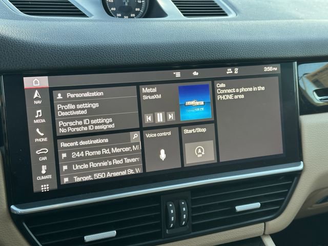 Used 2021 Porsche Cayenne Coupe image 21