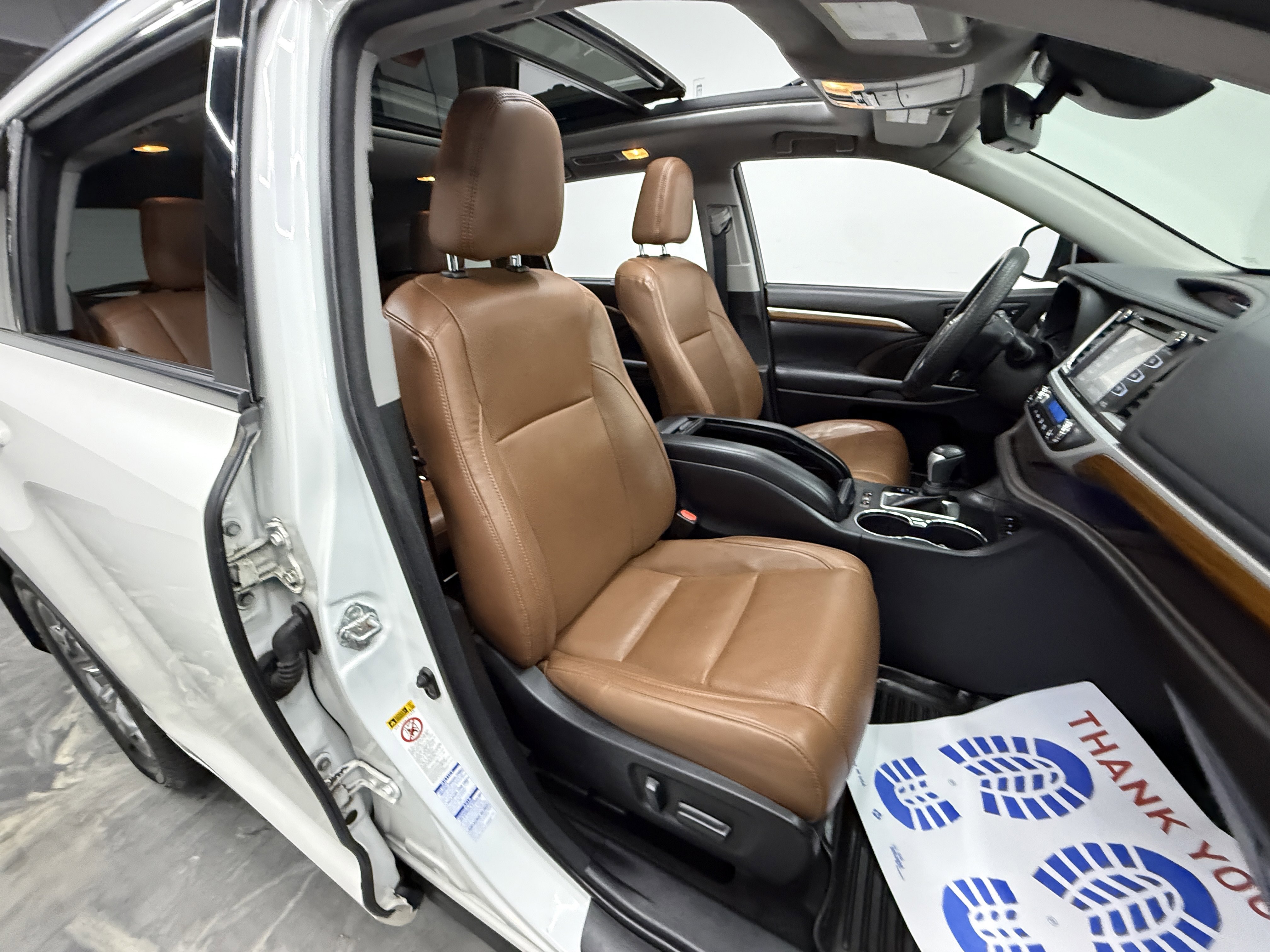 Used 2017 Toyota Highlander Limited image 22