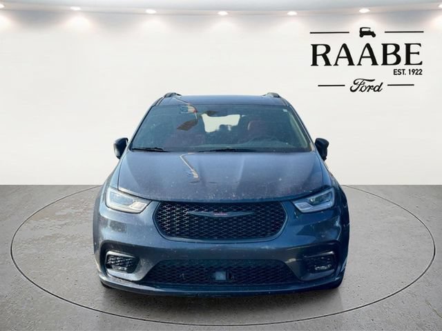 Used 2021 Chrysler Pacifica Limited w/ S Appearance Package FWD image 6