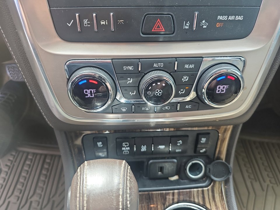 Used 2016 GMC Acadia Denali image 18