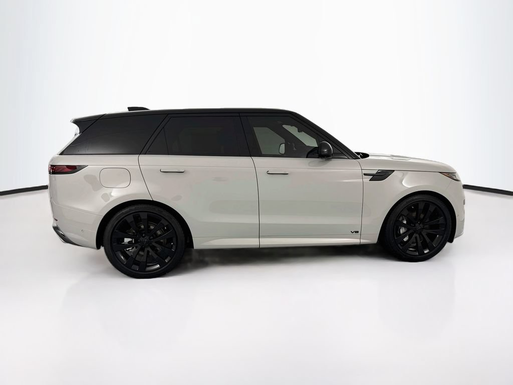 New 2026 Land Rover Range Rover Sport Dynamic SE AWD/4WD image 4