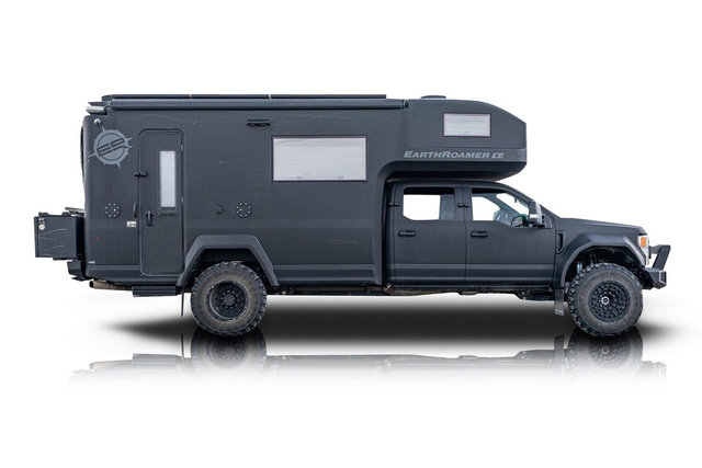 Used 2022 Ford F550 4x4 Crew Cab Super Duty image 2