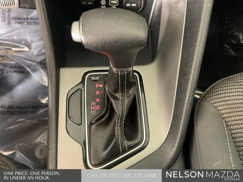 Used 2017 Kia Niro FE FWD image 36