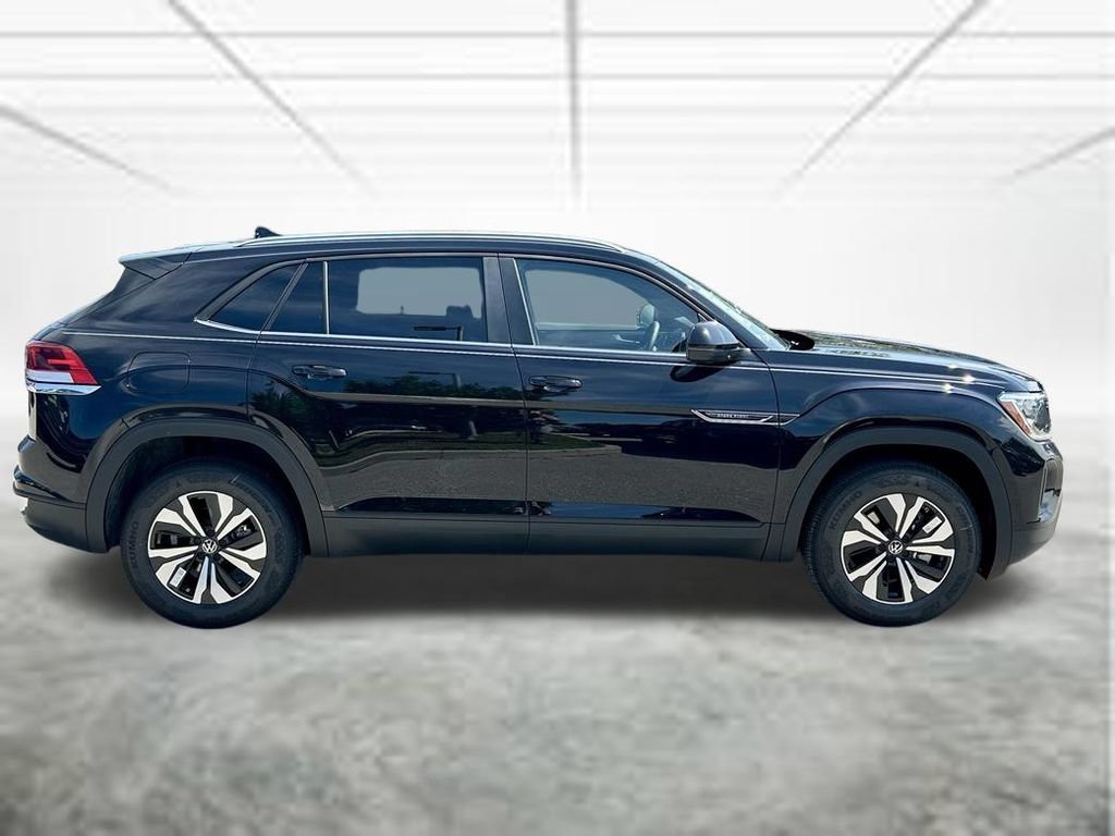 New 2026 Volkswagen Atlas Cross Sport SE FWD image 4