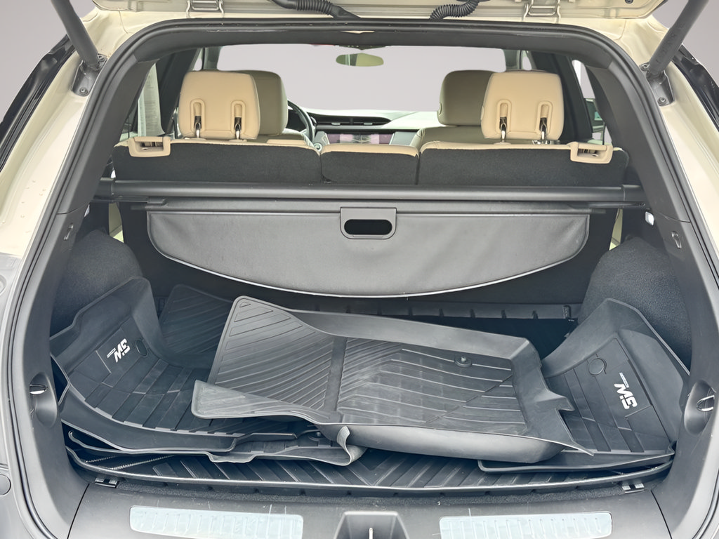 Used 2017 Cadillac XT5 Luxury FWD image 40