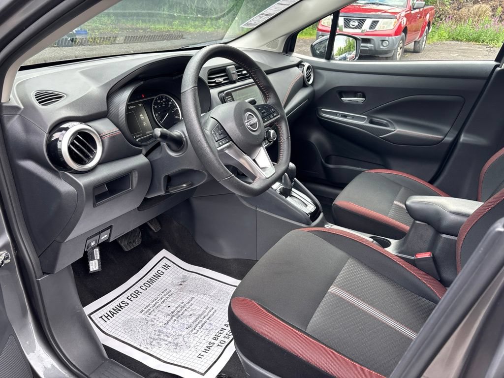 Certified 2025 Nissan Versa SR w/ Trunk Package FWD image 9