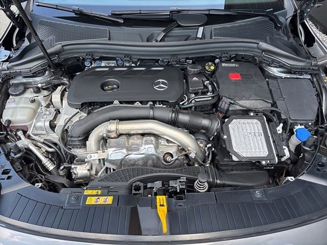 Used 2025 Mercedes-Benz GLA 250 4MATIC image 43
