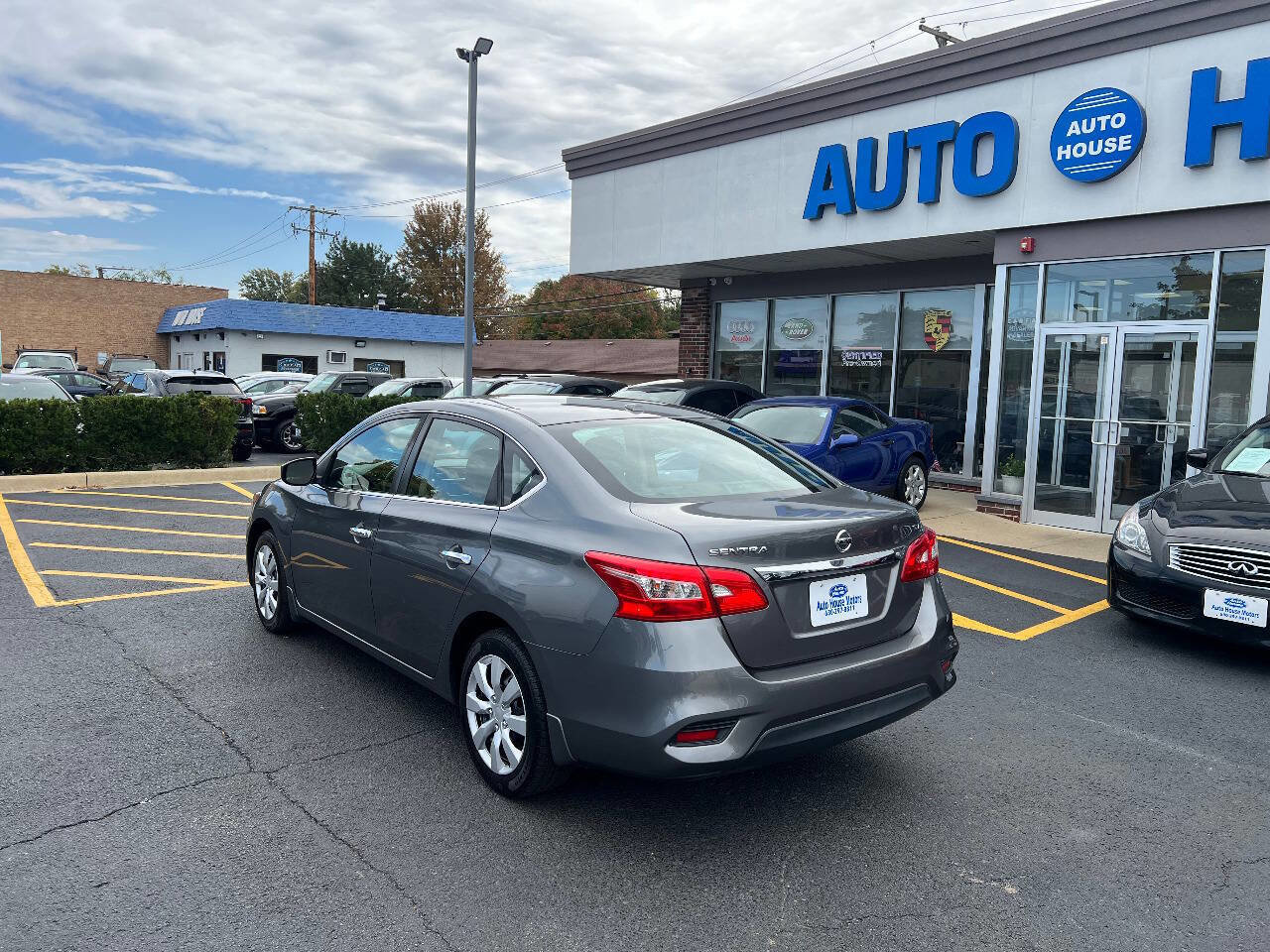Used 2016 Nissan Sentra SV image 11