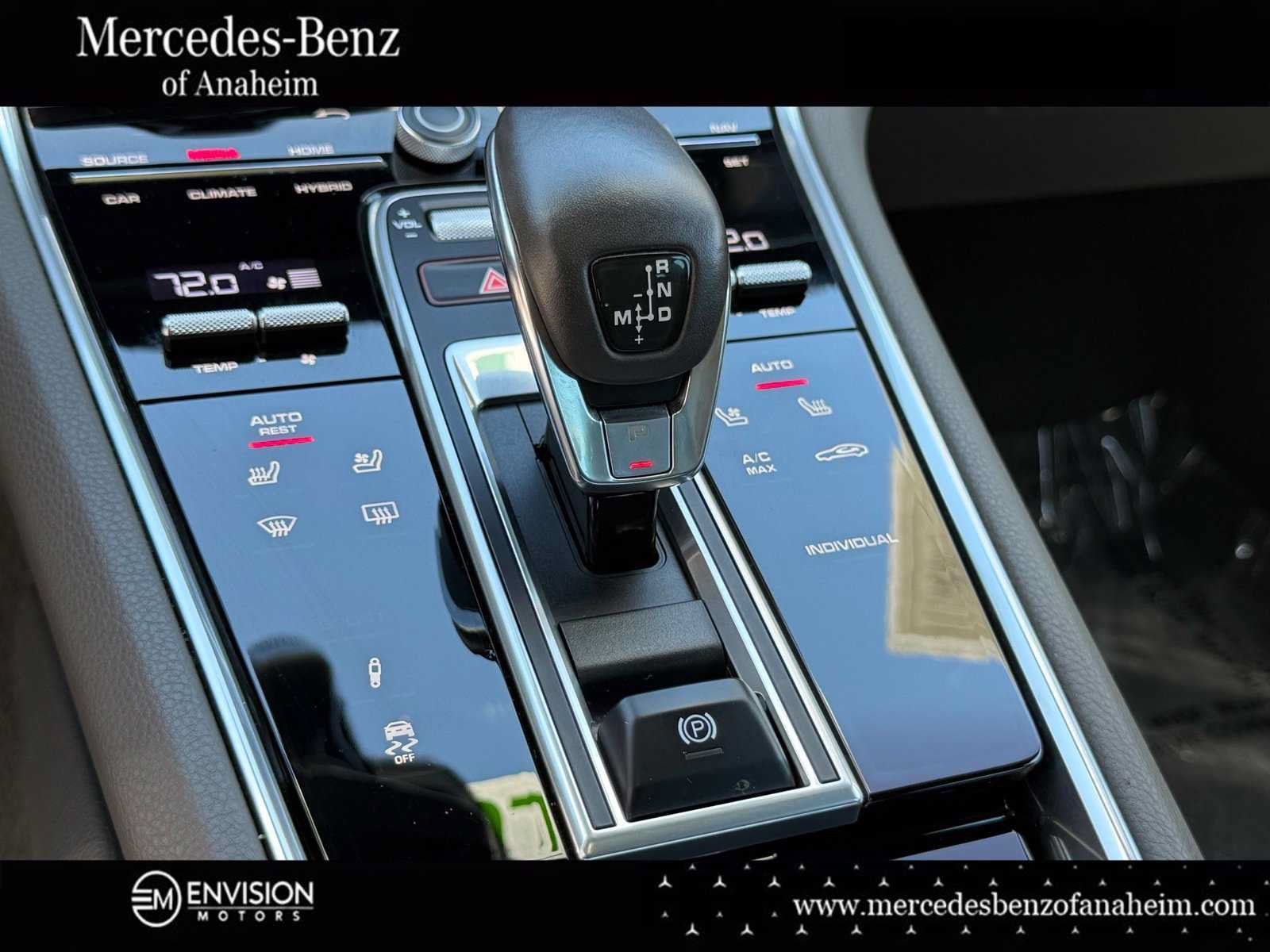 Used 2019 Porsche Panamera 4 AWD/4WD image 33