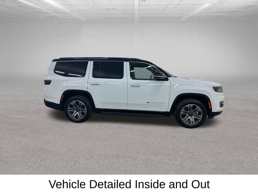 Used 2023 Jeep Wagoneer 4WD w/ Premium Group I image 12