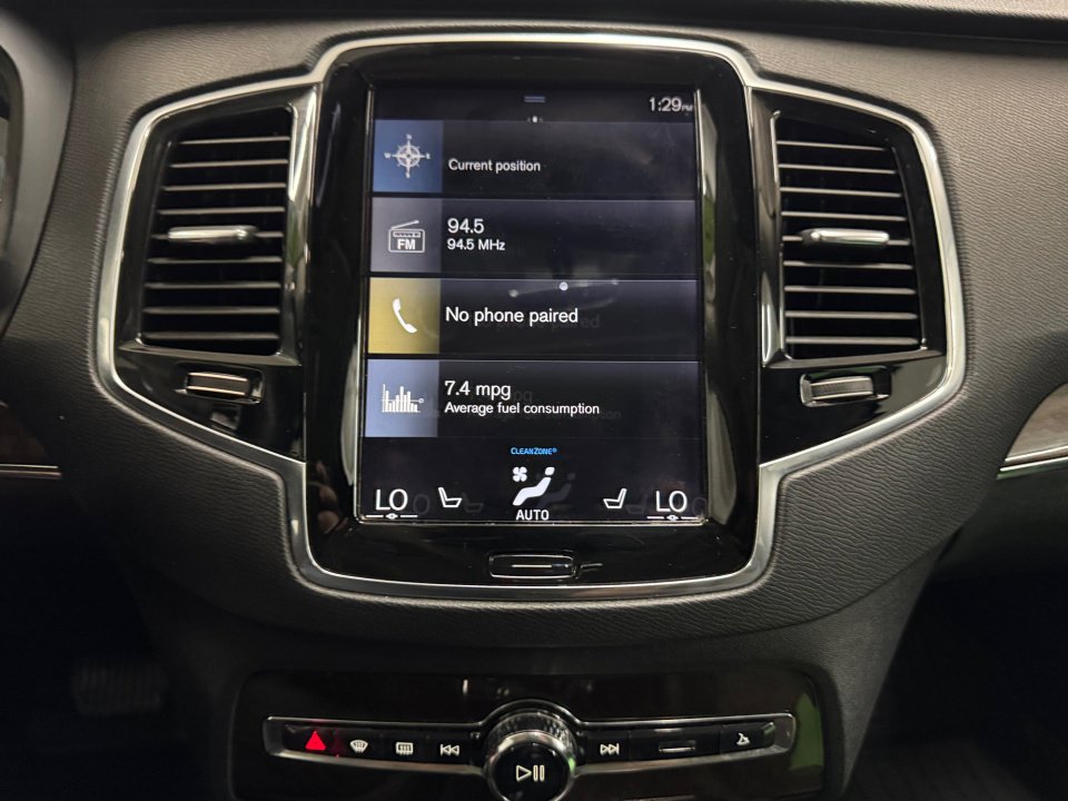 Used 2017 Volvo XC90 T5 Momentum w/ Vision Package FWD image 21