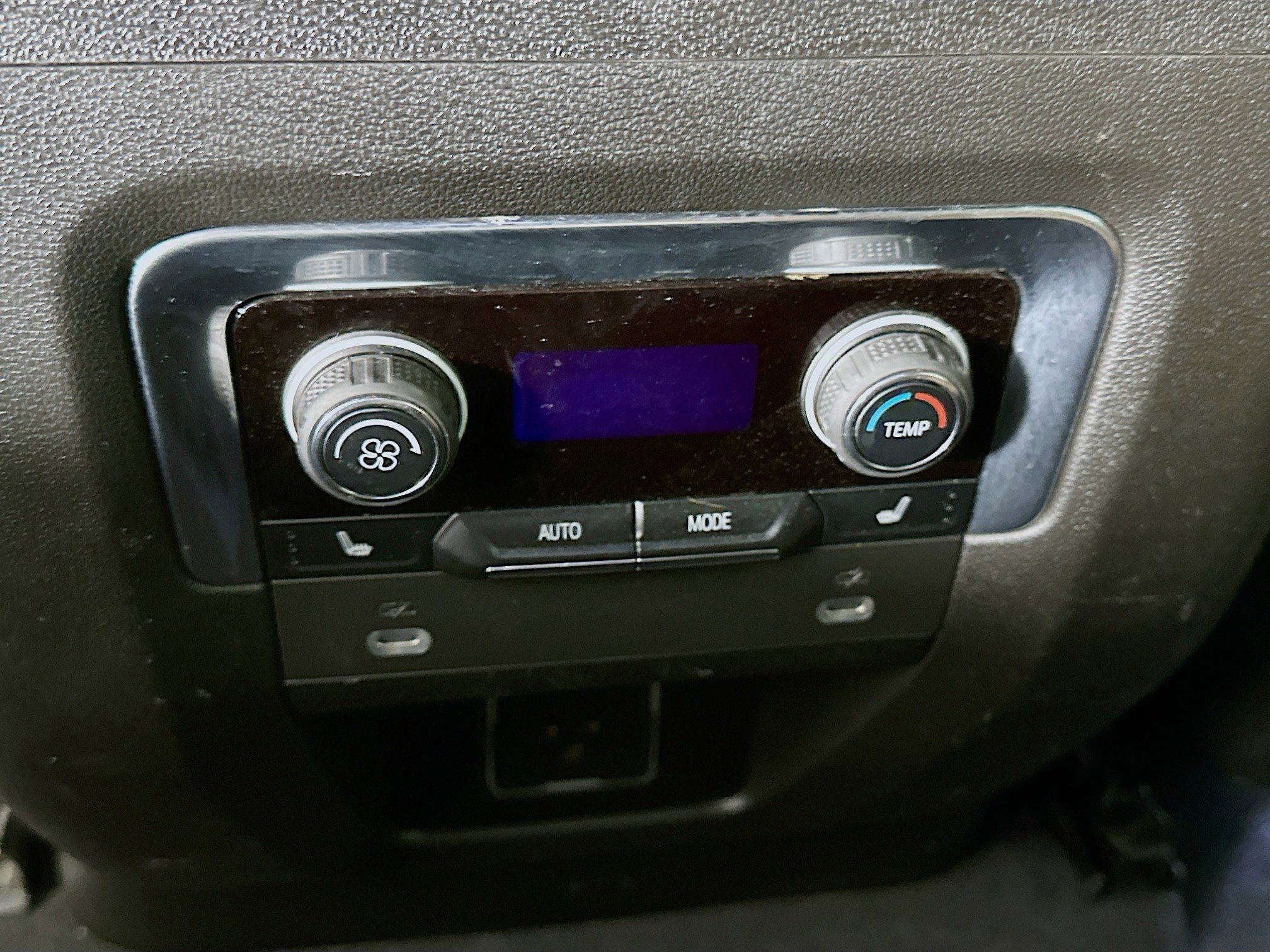 Used 2022 Chevrolet Tahoe Premier image 27